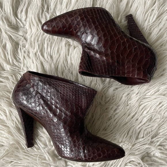 Balenciaga Brown Python Snake Leather Pointed Toe Heeled Ankle Bootie Size 39 - Picture 2 of 11